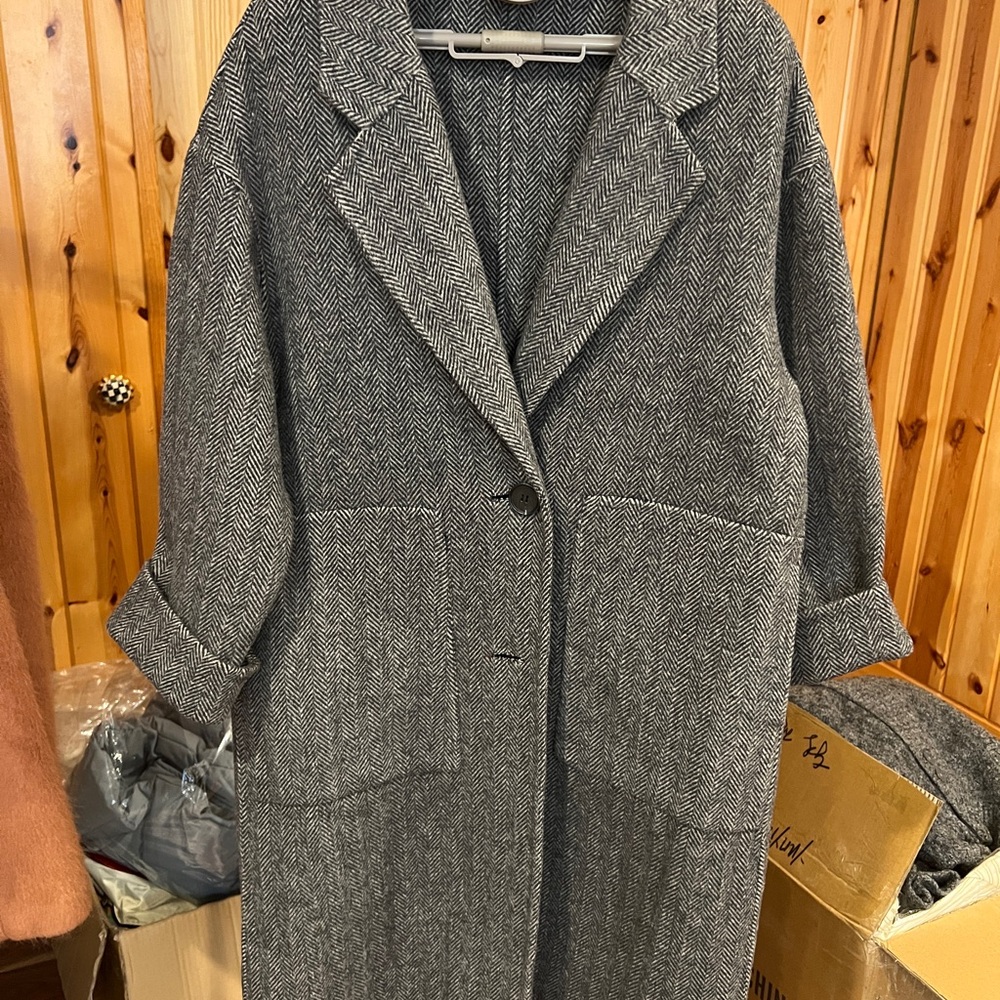 100% Wool  Women's coat